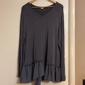 WORN ONCE CATO Gray V-neck Tunic with Wide Ruffle Hem-18/20